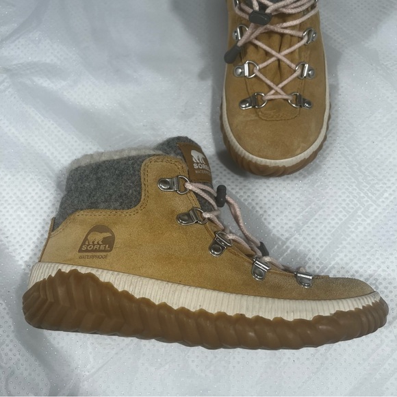 Sorel Out N About Conquest Boot - Kids' Sz 3 - Picture 8 of 13